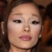 Magreza de Ariana Grande em novo clipe,
