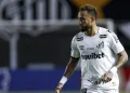 Com gol anulado e Neymar discreto, Santos só empata com o Remo em casa