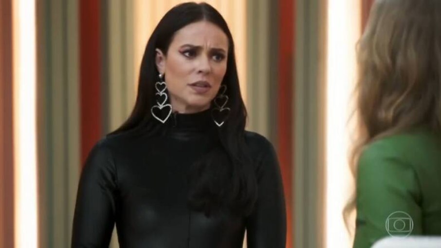 Paolla Oliveira como Vivi Guedes em