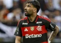 Paquetá celebra volta após lesão e diz o que tem dado errado no Flamengo