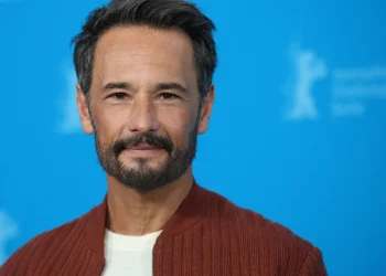 Rodrigo Santoro diz que está aberto a voltar às novelas