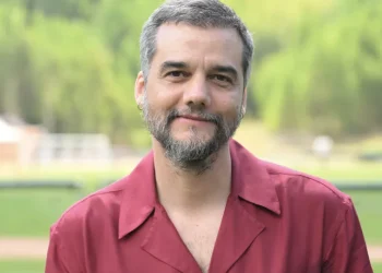 Wagner Moura explica por que não participa mais de novelas