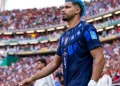 Bomba inesperada na Inglaterra: Ronald Araújo a caminho do Liverpool