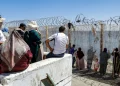 Imigrante morre ao cair no mar tentando entrar em Ceuta de parapente