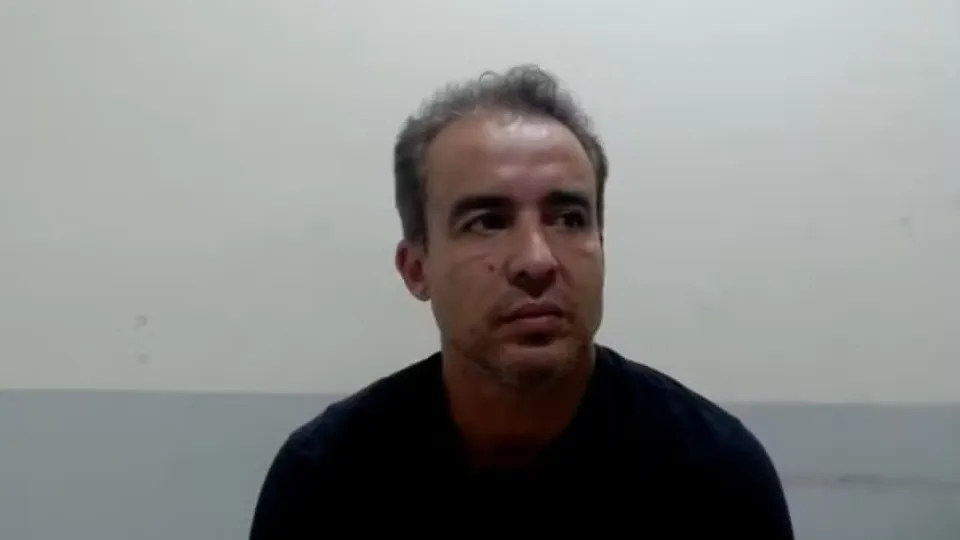 Ex-Corinthians, Jadson é preso por violência doméstica