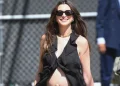 Barriga de grávida falsa? Anne Hathaway cala os rumores