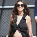 Barriga de grávida falsa? Anne Hathaway cala os rumores