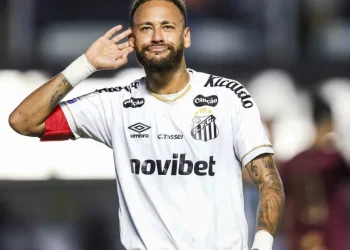 Famosos que são bilionários e você talvez não saiba
