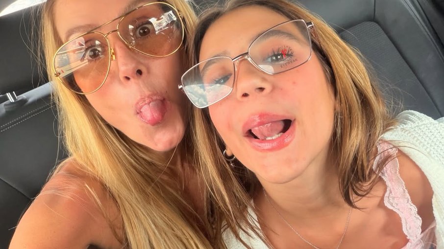 Deborah Secco e Maria Flor