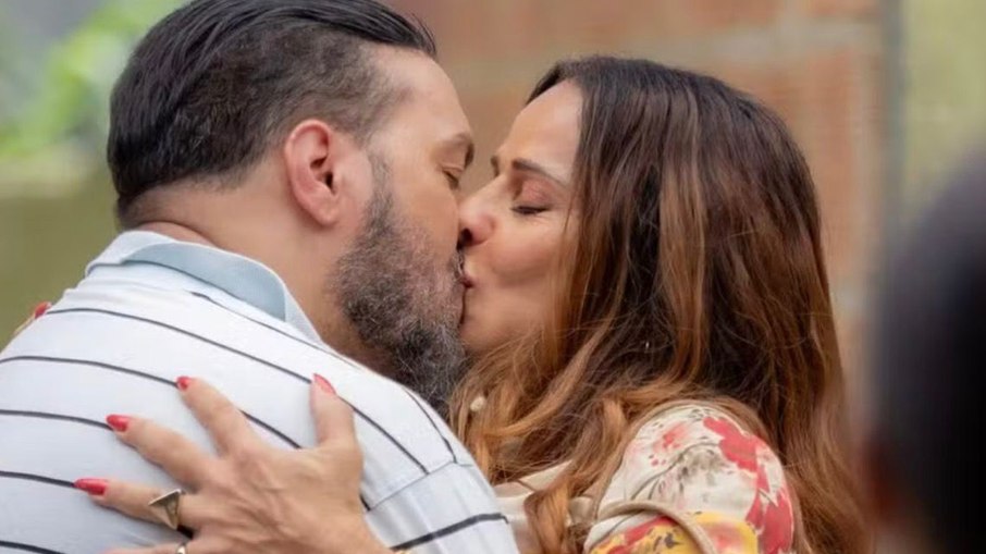 Belo e Viviane Araujo em Três Graças