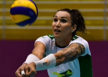Vôlei brasileiro muda regras e exige teste genético que bane mulheres trans