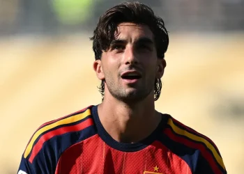 PSG anuncia a contratação de Ferran Torres, herói do título mundial da Espanha