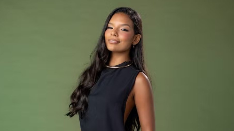 Mell Muzzillo está no elenco da Mell Muzzillo está no elenco da