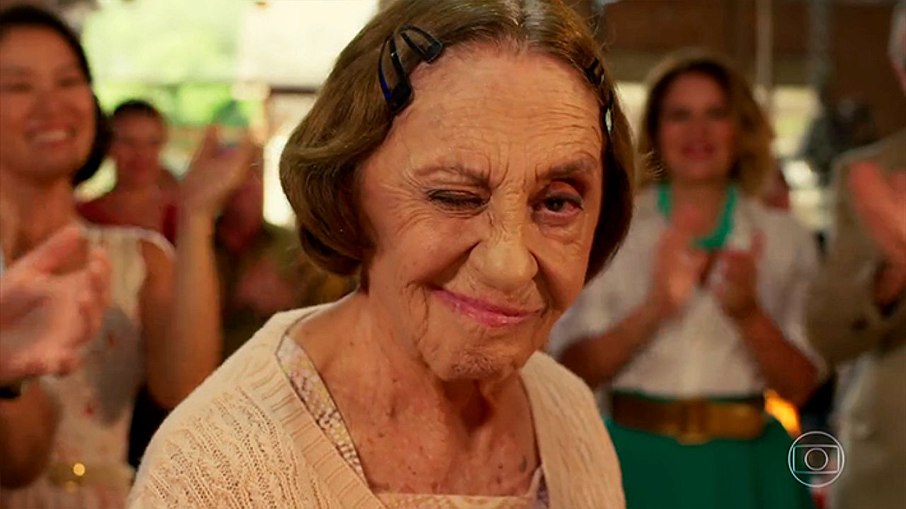 Laura Cardoso morreu aos 98 anos nesta terça-feira (18)