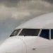 Ônibus atinge asa de Boeing 737 durante embarque no Aeroporto de Guarulhos