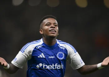 Cruzeiro vira sobre Fla no último lance, e Palmeiras pode abrir vantagem