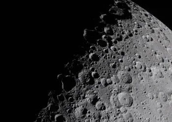 Fungos e bactérias podem sobreviver na Lua, mas sem proliferar, sugere estudo
