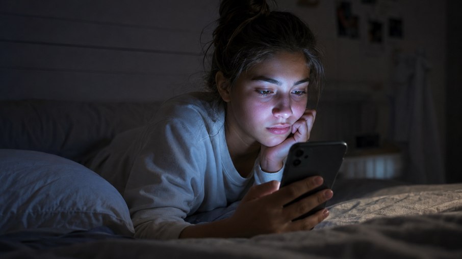 Crianças e adolescentes passam horas a fio nos aplicativos da Meta Crianças e adolescentes passam horas a fio nos aplicativos da Meta