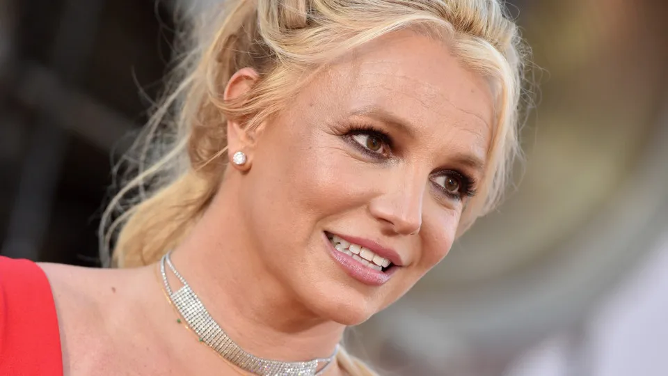 Britney Spears relembra encontros com fãs: