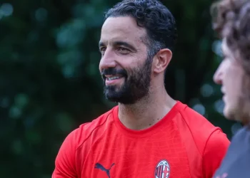 AC Milan passa por reformulação e mira Bruno Fernandes como reforço