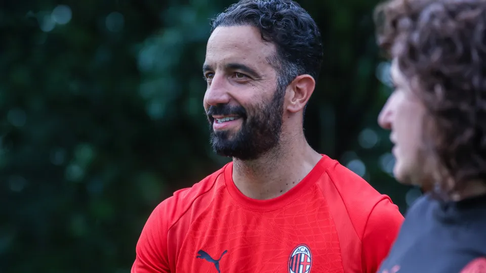 AC Milan passa por reformulação e mira Bruno Fernandes como reforço