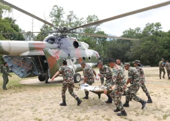 Após enxurradas, Nepal e China ainda buscam mais de 1.300 desaparecidos