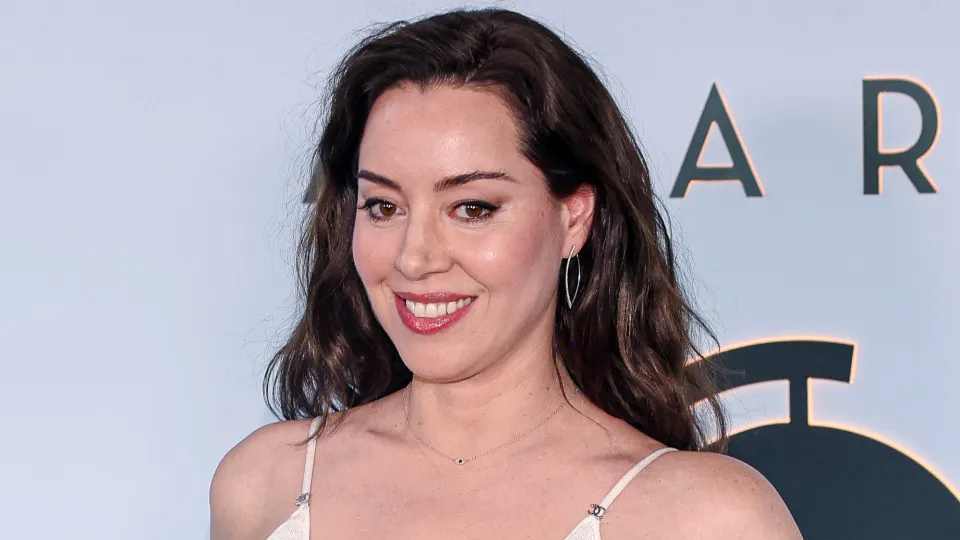 Aubrey Plaza dá à luz primeira filha com Christopher Abbott, diz site