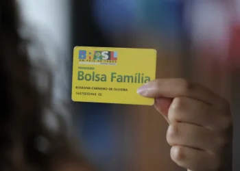 Beneficiários com NIS de final 2 recebem Bolsa Família de agosto