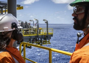Brasil bate recorde e produz 4,47 milhões de barris de petróleo por dia