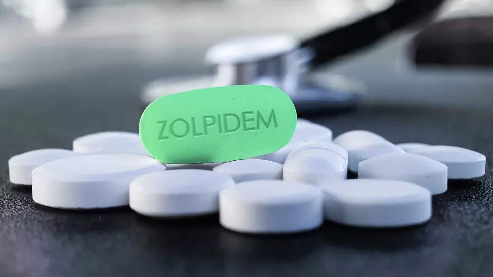 Caí do sétimo andar, perdi a visão e parte da perna após uso de zolpidem, diz médico