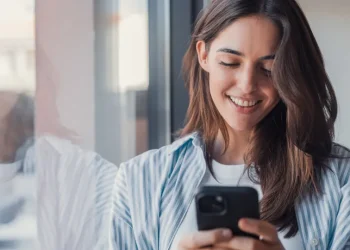 ChatGPT: veja 10 informações que você nunca deve compartilhar com a IA