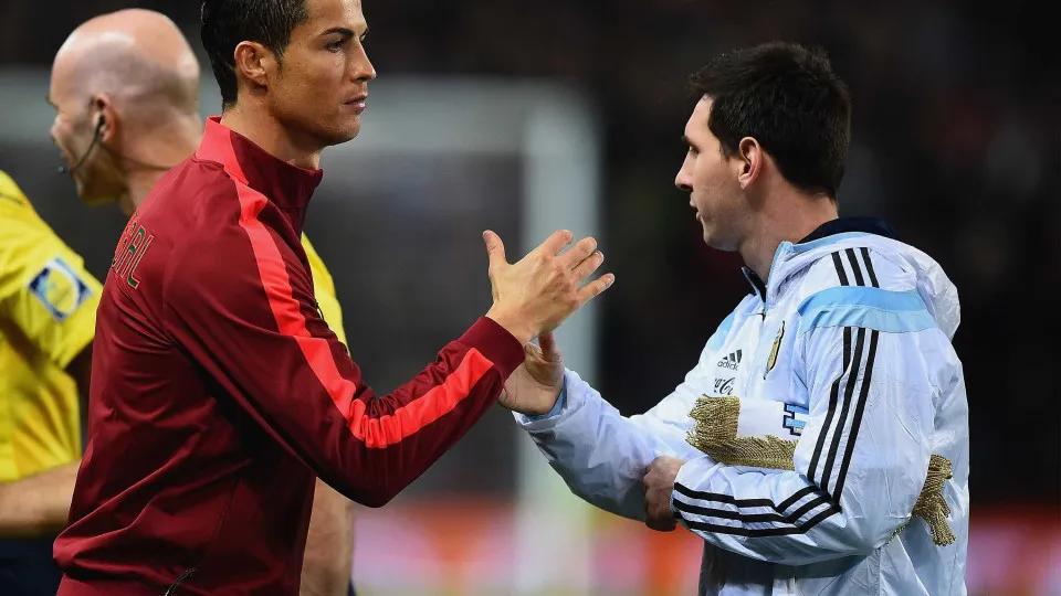 Como está busca de Cristiano Ronaldo e Messi por marca histórica do milésimo gol