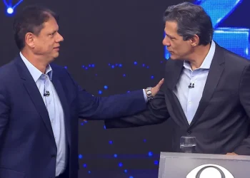Debate entre Tarcísio e Haddad tem excesso de números e vira prévia para 2030