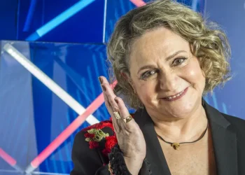 Fafy Siqueira anuncia fim de casamento com Fernanda Lorenzoni