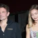 Gigi Hadid e Bradley Cooper aparecem com anéis iguais e levantam suspeita