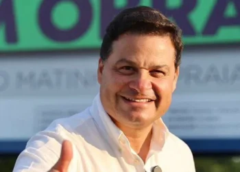 Grupo de Ratinho Junior monta frente contra Moro, que atrai Novo e família de bolsonaristas