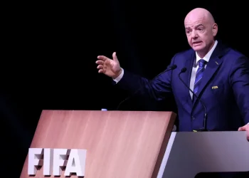 Infantino bancou curso, promoveu e demitiu suposta amante