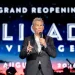 Músico David Foster se pronuncia após polêmica com Meghan Markle