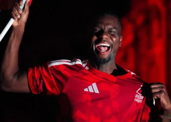 Nottingham Forest anuncia contratação de Ousmane Diomande até 2030