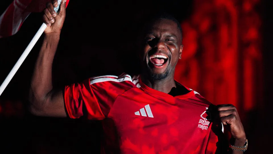 Nottingham Forest anuncia contratação de Ousmane Diomande até 2030