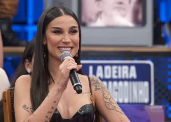 'Quase virei fotinho em preto e branco', diz Bianca Andrade após infecção que atingiu rim