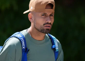 Quem é Nick Kyrgios, tenista suspenso após teste apontar uso de cocaína