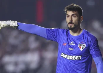 São Paulo tem confiança em Rafael após falha e não cogita mudança no gol