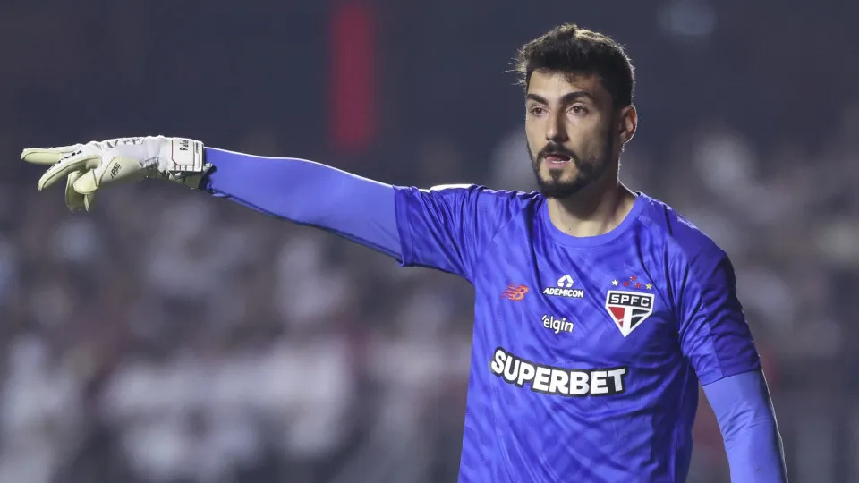 São Paulo tem confiança em Rafael após falha e não cogita mudança no gol