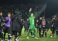 Vasco supera golaço, atropela Olimpia de virada e avança às quartas da Sula