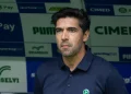 ‘O futebol está doente’: Abel desabafa após classificação do Palmeiras