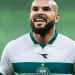 Coritiba vira no fim com lei do ex, vence e afunda Remo em jogaço de 5 gols