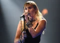 Miley Cyrus retira sobrenome das redes sociais e dá pistas sobre novo álbum