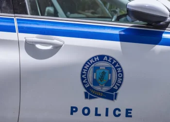 Caso chocante: Corpo de bebê é encontrado dentro de mala na Grécia