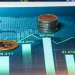 Bolsa dispara mais de 3% com pesquisa Quaest e tensão no Oriente Médio; dólar recua